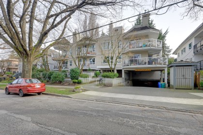 Photo 1 at 305 - 2256 W 7th Avenue, Kitsilano, Vancouver West