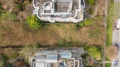 Photo 2 at 4418 W 2nd Avenue, Point Grey, Vancouver West