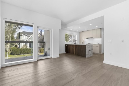 Photo 2 at 201 - 3590 W 39th Avenue, Dunbar, Vancouver West