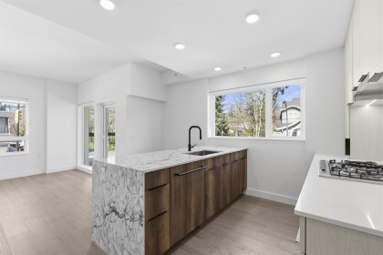 Photo 4 at 201 - 3590 W 39th Avenue, Dunbar, Vancouver West