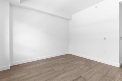 Photo 10 at 202 - 3590 W 39th Avenue, Dunbar, Vancouver West