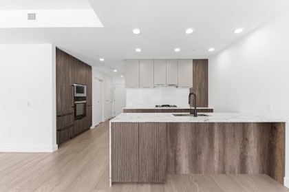 Photo 4 at 202 - 3590 W 39th Avenue, Dunbar, Vancouver West