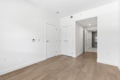 Photo 9 at 203 - 3590 W 39th Avenue, Dunbar, Vancouver West