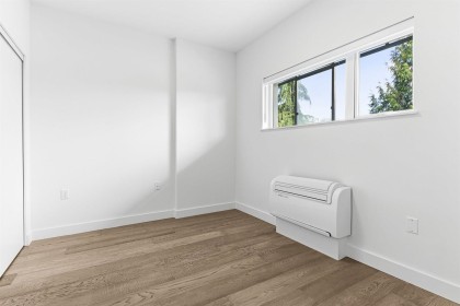 Photo 11 at 204 - 3590 W 39th Avenue, Dunbar, Vancouver West