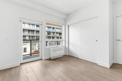 Photo 8 at 204 - 3590 W 39th Avenue, Dunbar, Vancouver West