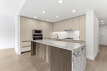 Photo 1 at 205 - 3590 W 39th Avenue, Dunbar, Vancouver West