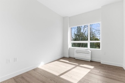 Photo 9 at 206 - 3590 W 39th Avenue, Dunbar, Vancouver West