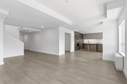 Photo 6 at 307 - 3590 W 39th Avenue, Dunbar, Vancouver West