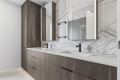 Photo 15 at 307 - 3590 W 39th Avenue, Dunbar, Vancouver West