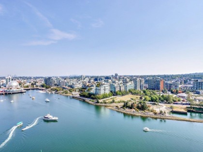 Photo 1 at 2701 - 8 Smithe Mews, Yaletown, Vancouver West