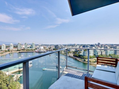 Photo 5 at 2701 - 8 Smithe Mews, Yaletown, Vancouver West