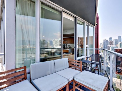 Photo 4 at 2701 - 8 Smithe Mews, Yaletown, Vancouver West