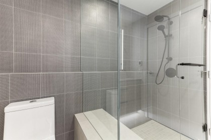 Photo 14 at 301 - 3590 W 39th Avenue, Dunbar, Vancouver West