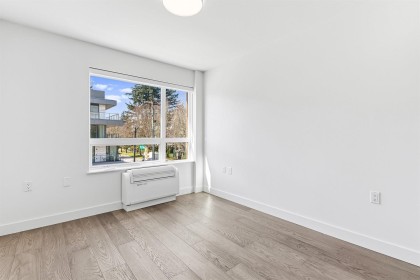 Photo 15 at 301 - 3590 W 39th Avenue, Dunbar, Vancouver West