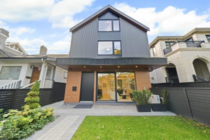 Photo 1 at 1 - 3466 W 22nd Avenue, Dunbar, Vancouver West