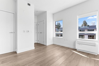 Photo 10 at 302 - 3590 W 39th Avenue, Dunbar, Vancouver West