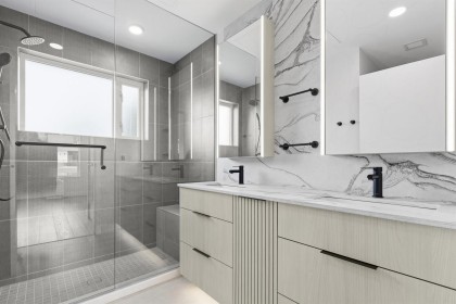 Photo 17 at 304 - 3590 W 39th Avenue, Dunbar, Vancouver West