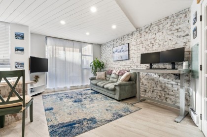 Photo 4 at 202 - 1199 Seymour Street, Downtown VW, Vancouver West