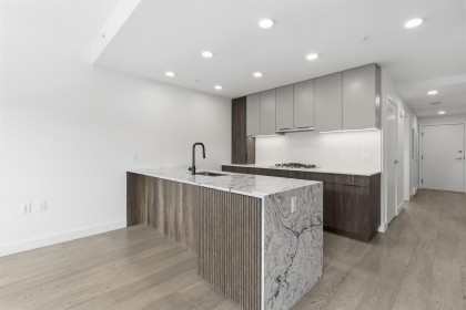 Photo 5 at 305 - 3590 W 39th Avenue, Dunbar, Vancouver West