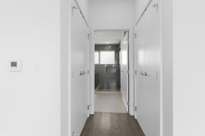 Photo 10 at 305 - 3590 W 39th Avenue, Dunbar, Vancouver West