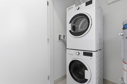 Photo 15 at 305 - 3590 W 39th Avenue, Dunbar, Vancouver West