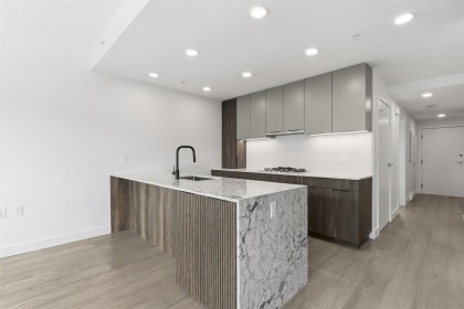 Photo 3 at 306 - 3590 W 39th Avenue, Dunbar, Vancouver West