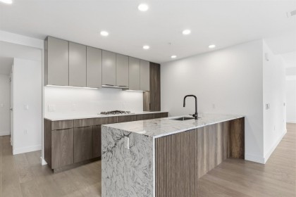 Photo 2 at 309 - 3590 W 39th Avenue, Dunbar, Vancouver West