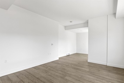 Photo 11 at 309 - 3590 W 39th Avenue, Dunbar, Vancouver West