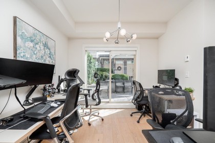 Photo 10 at 4 - 115 W Queens Road, Upper Lonsdale, North Vancouver