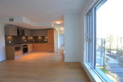 Photo 7 at 608 - 1561 W 57th Avenue, South Granville, Vancouver West