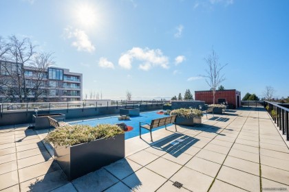 Photo 15 at 608 - 1561 W 57th Avenue, South Granville, Vancouver West