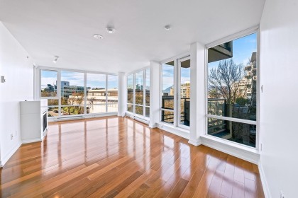 Photo 1 at 404 - 1690 W 8th Avenue, Fairview VW, Vancouver West