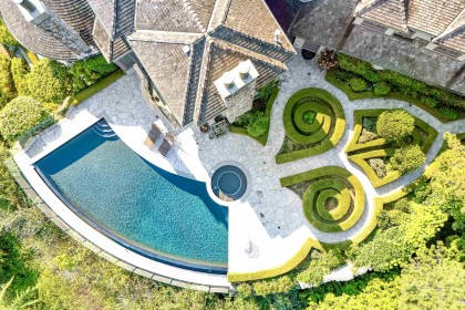 Photo 2 at 4672 Clovelly Walk, Caulfeild, West Vancouver