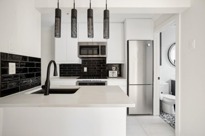 Photo 1 at 213 - 1940 Barclay Street, West End VW, Vancouver West