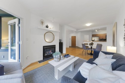 Photo 5 at 110 - 2263 Redbud Lane, Kitsilano, Vancouver West