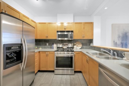 Photo 11 at 110 - 2263 Redbud Lane, Kitsilano, Vancouver West