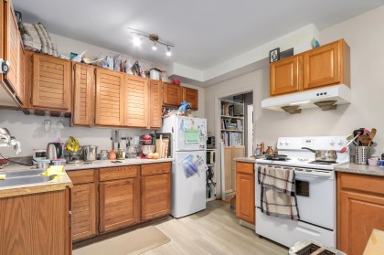 Photo 6 at 3137 Heather Street, Fairview VW, Vancouver West