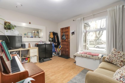 Photo 4 at 3137 Heather Street, Fairview VW, Vancouver West