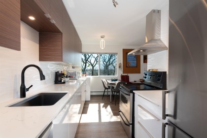 Photo 4 at 405 - 8775 Cartier Street, Marpole, Vancouver West