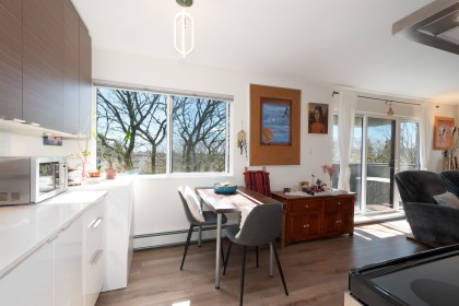 Photo 8 at 405 - 8775 Cartier Street, Marpole, Vancouver West