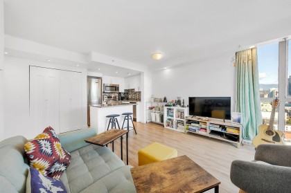 Photo 7 at 2404 - 1188 Howe Street, Downtown VW, Vancouver West