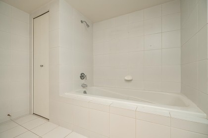 Photo 10 at 602 - 1550 W 15th Avenue, Fairview VW, Vancouver West