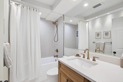 Photo 15 at 108 - 1424 Walnut Street, Kitsilano, Vancouver West