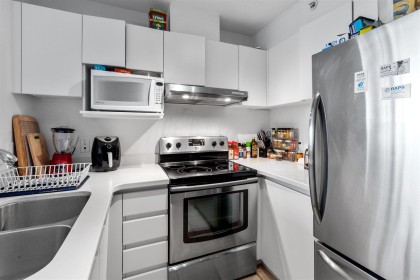 Photo 11 at 2203 - 1188 Richards Street, Yaletown, Vancouver West