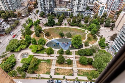 Photo 4 at 2203 - 1188 Richards Street, Yaletown, Vancouver West