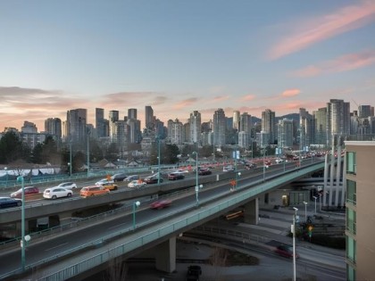 Photo 2 at 704 - 445 W 2nd Avenue, False Creek, Vancouver West