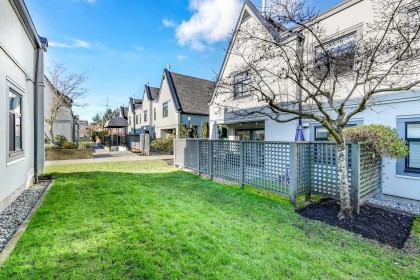 Photo 12 at 38 - 889 Tobruck Avenue, Mosquito Creek, North Vancouver