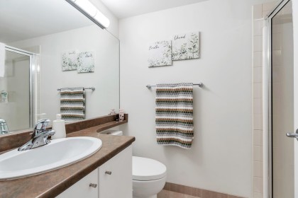 Photo 5 at 102 - 736 W 14th Avenue, Fairview VW, Vancouver West