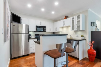 Photo 10 at 102 - 736 W 14th Avenue, Fairview VW, Vancouver West