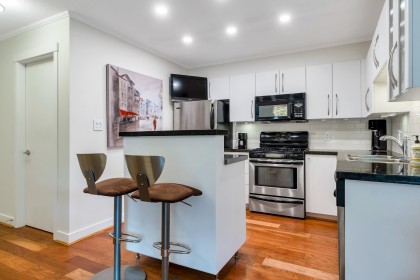 Photo 11 at 102 - 736 W 14th Avenue, Fairview VW, Vancouver West